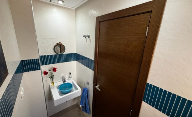 Herverkoop - Villa Detached - Cox