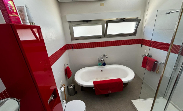 Herverkoop - Villa Detached - Cox