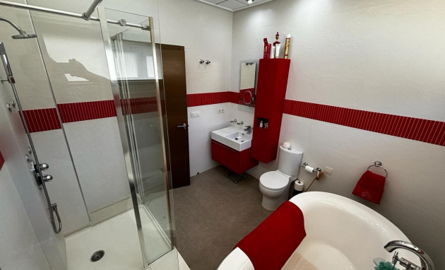 Herverkoop - Villa Detached - Cox