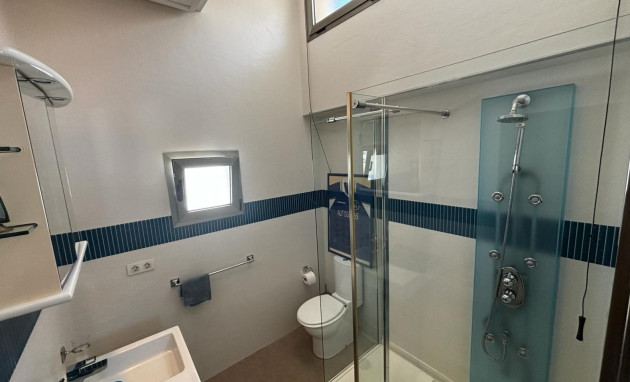 Herverkoop - Villa Detached - Cox