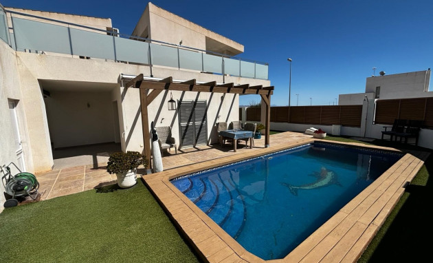 Herverkoop - Villa Detached - Cox