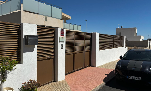 Herverkoop - Villa Detached - Cox