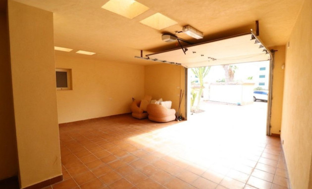 Resale - Villa - Orihuela Costa - Villamartín