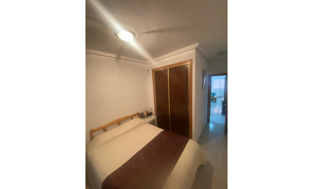 Resale - Apartment - Torrevieja - Playa Los Locos