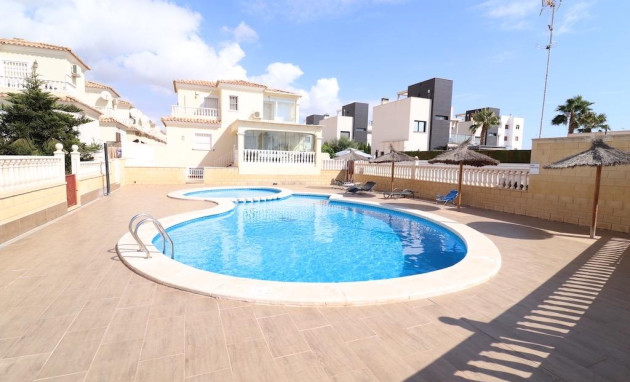 Resale - Villa - Orihuela Costa - Lomas de Cabo Roig