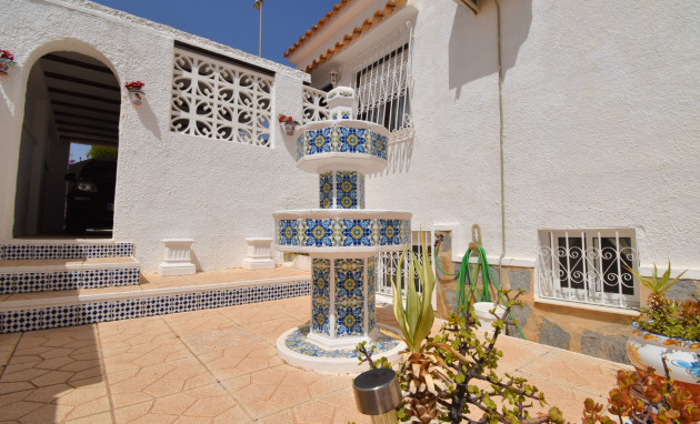 Resale - Detached Villa - Orihuela Costa - Villamartin