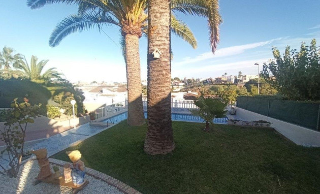 Herverkoop - Villa - Torrevieja - Los balcones