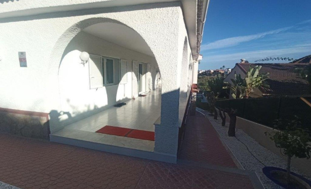 Herverkoop - Villa - Torrevieja - Los balcones