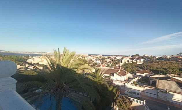 Herverkoop - Villa - Torrevieja - Los balcones