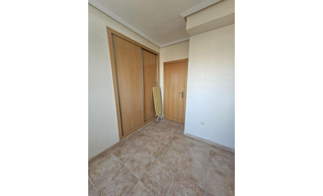 Resale - Apartment - Torrevieja - Acequion